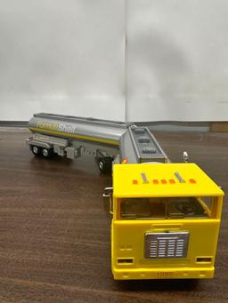 1995 Collectable Formula Shell Concept Tanker Truck