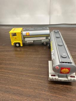 1995 Collectable Formula Shell Concept Tanker Truck