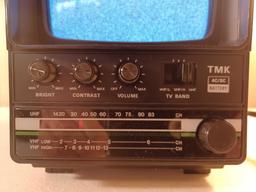 TMK 5 Inch Diagonal Black and White Portable TV