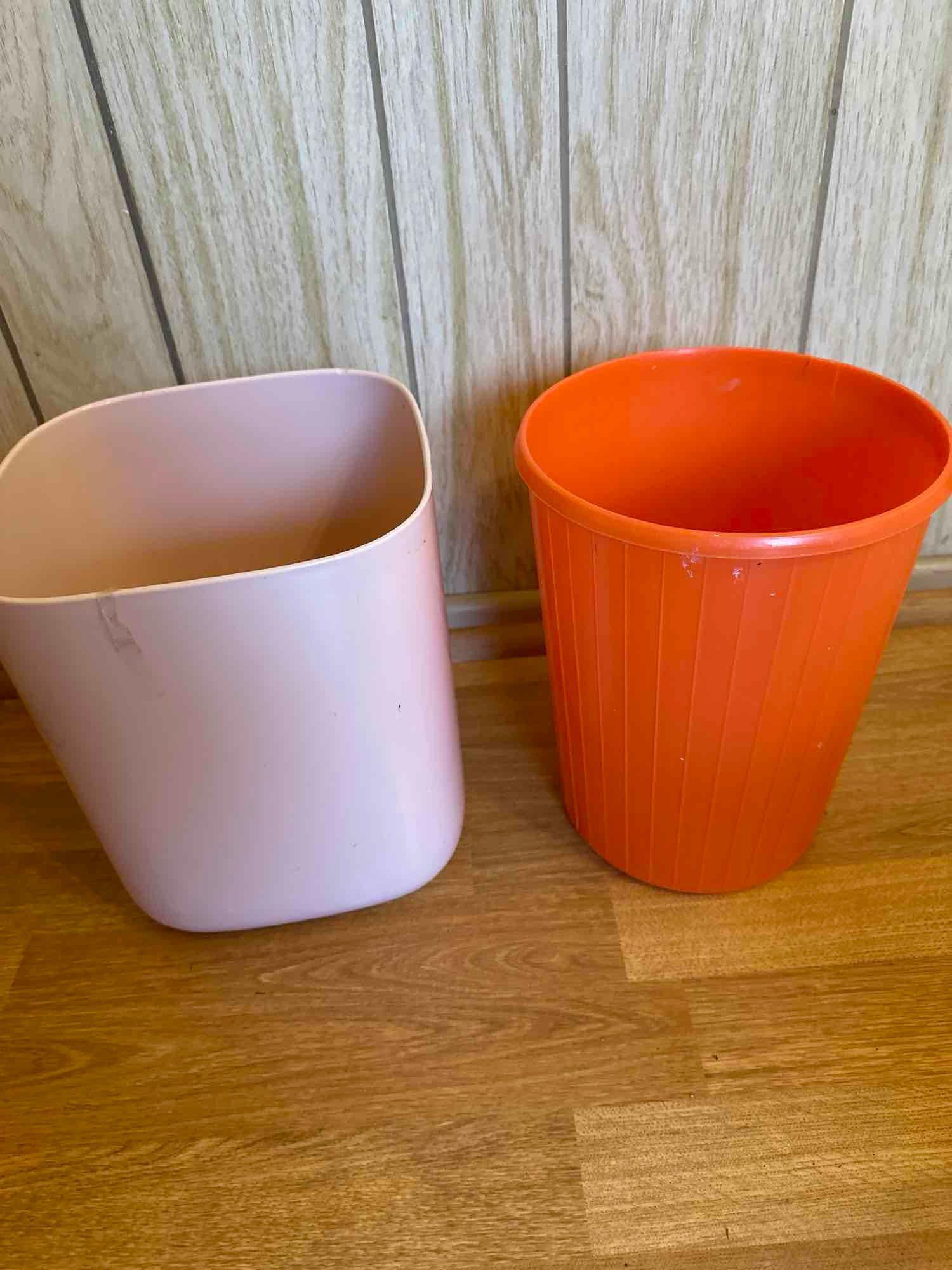 1 Wicker Basket With Handles/ 3 Plastic Bathroom Trash Cans