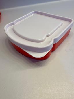 New 4 Plastic 2 Piece Sandwich Container