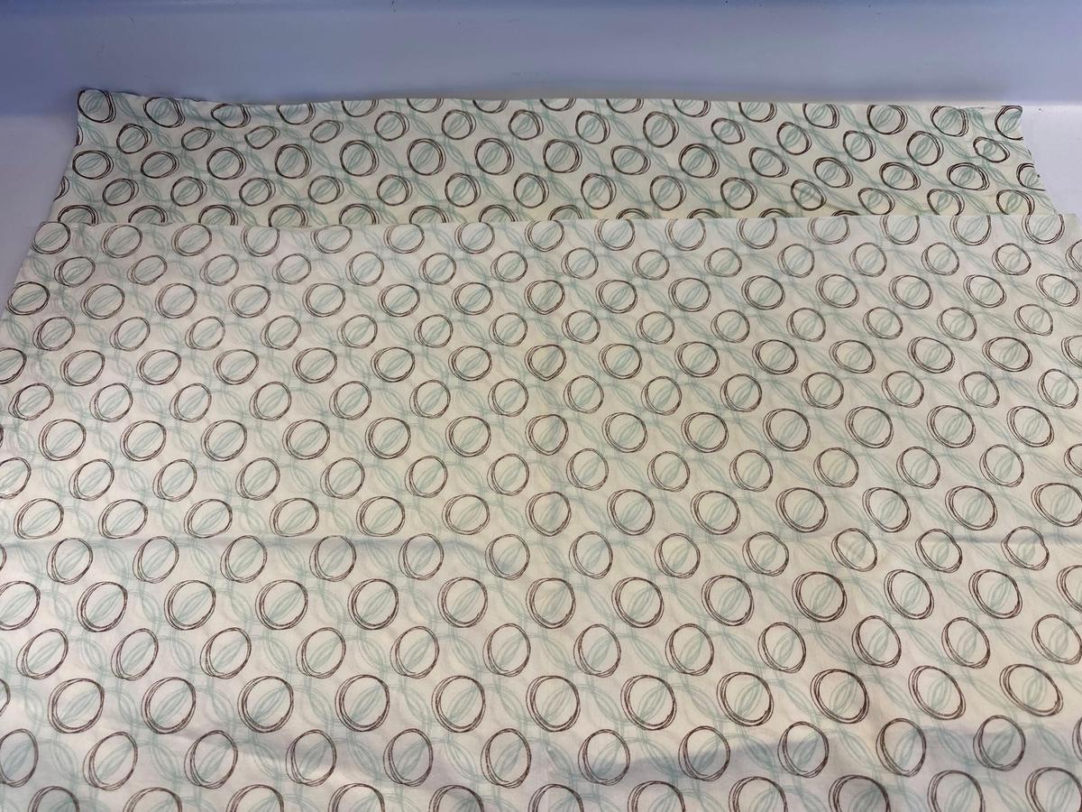 2 Standard Size Pillow Cases