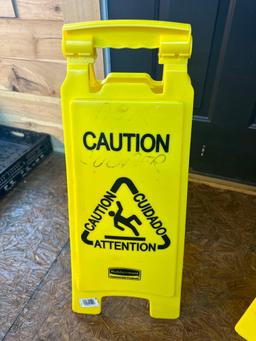 Rubbermaid Wet Floor Caution Floor Stand/ Rubbermaid Caution Attention Floor Stand