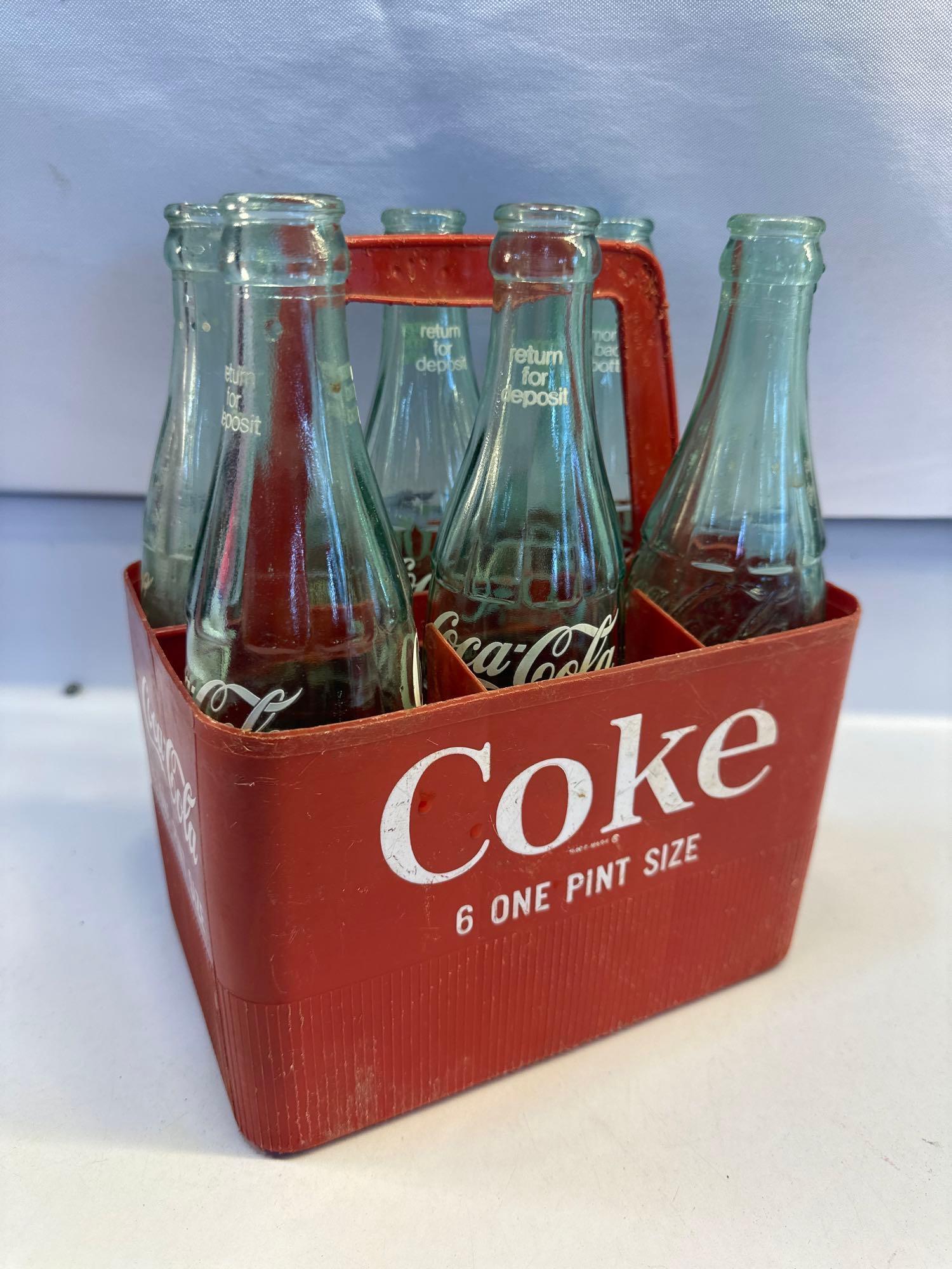 Vintage Coca-Cola 6 One Pint Size Bottle Holder/ 6 Coca-Cola Bottles