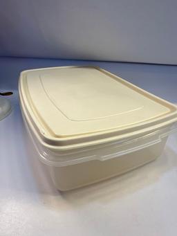 2 Round Plastic Containers With Lids, 2 Plastic Containers With Lids, Tupperware Plastic Container,