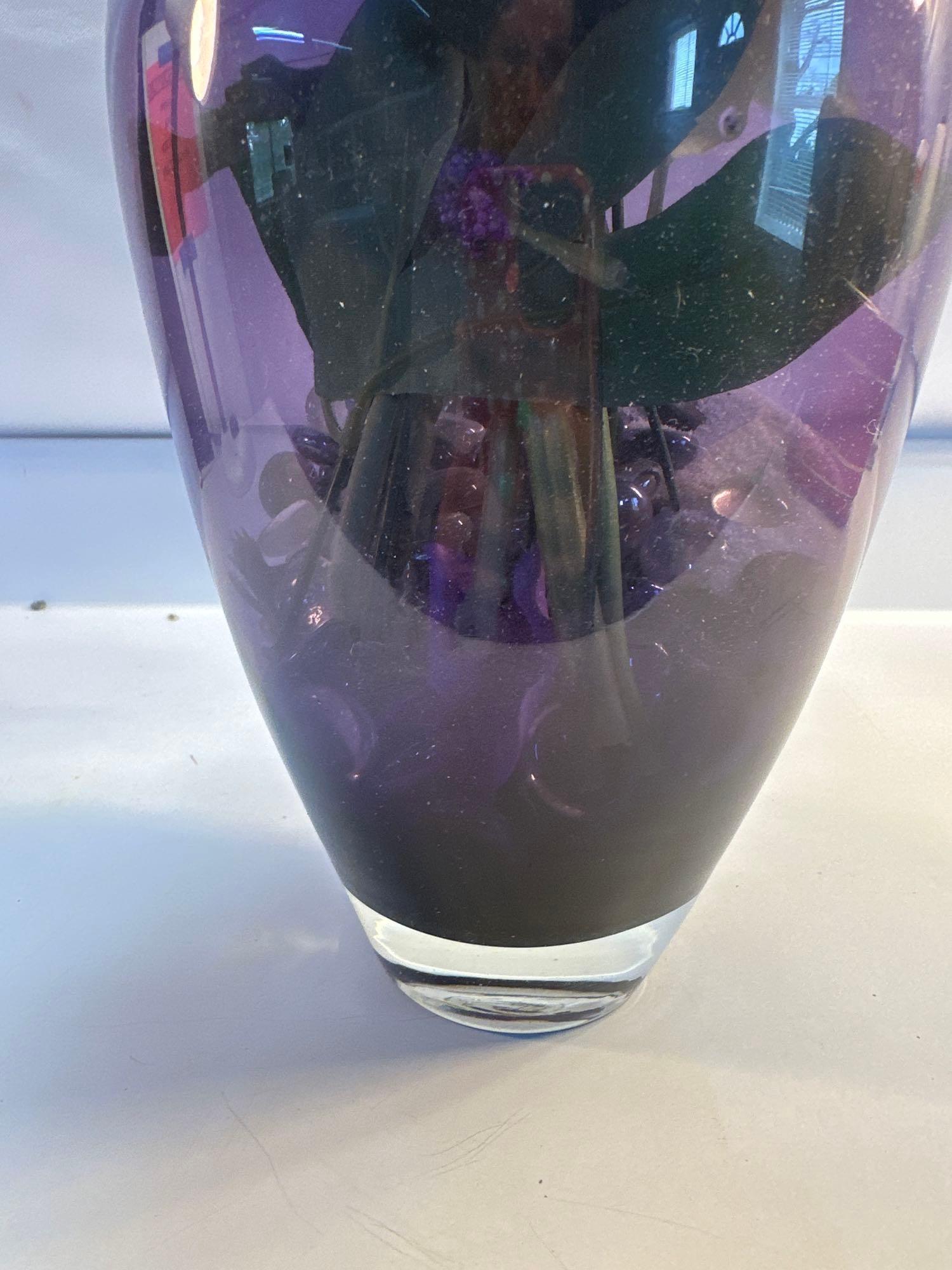 Purple Glass Vase With Flower Arrangement /Purple Flowers