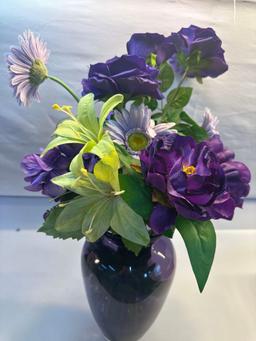 Purple Glass Vase With Flower Arrangement /Purple Flowers