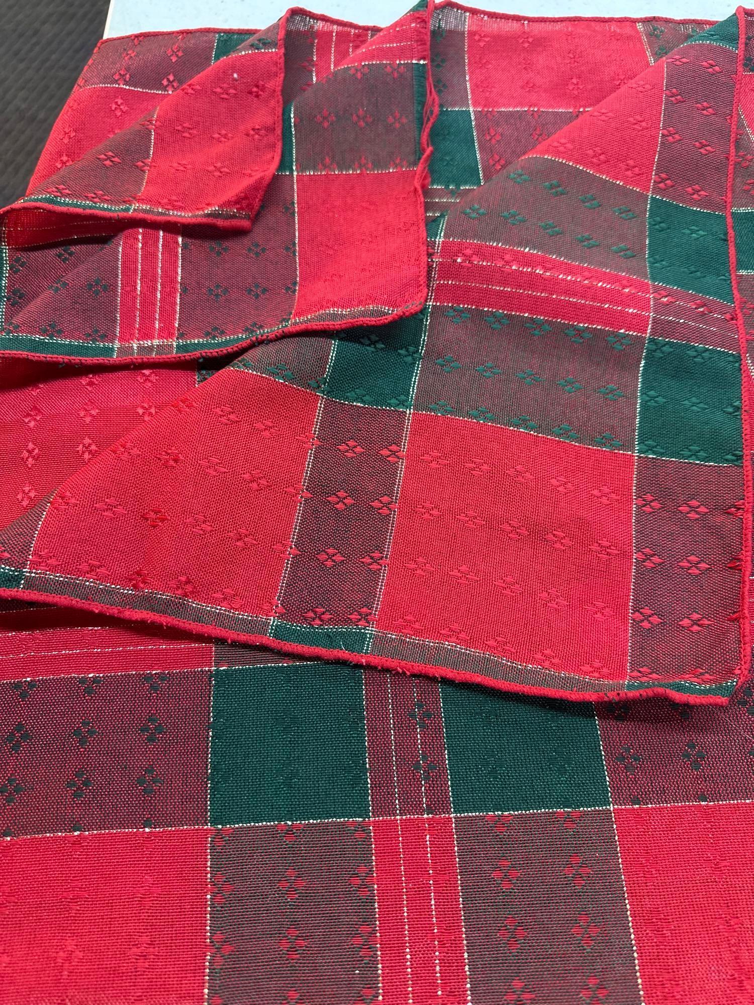 2 Christmas Tablecloths