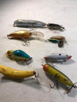 8 Lures