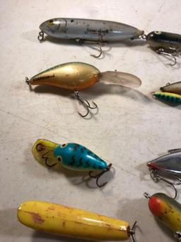 8 Lures