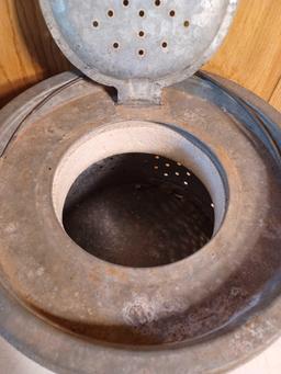 Old Pail Floating Minnow Bucket