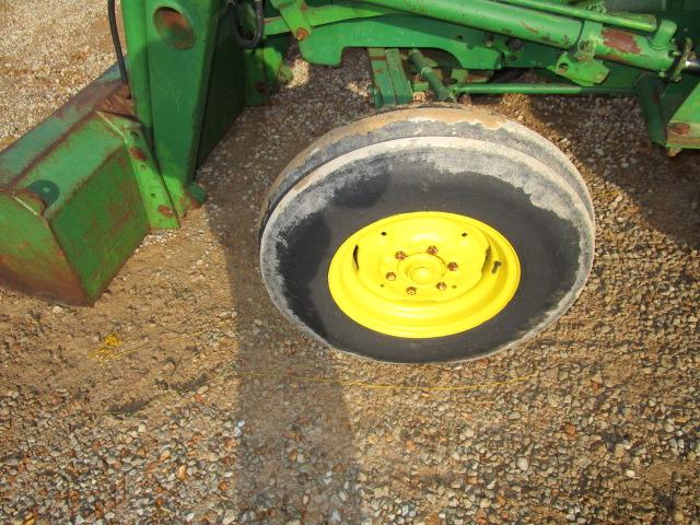 John Deere 2030 Tractor
