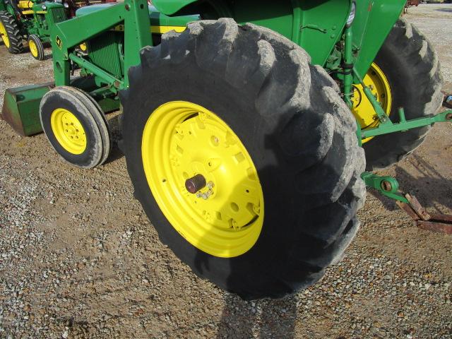 John Deere 2030 Tractor