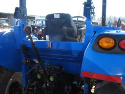 NH T4.75 w/ 655 Loader