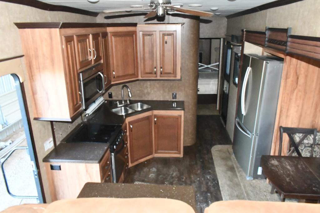 2015 KZRV Durango Gold