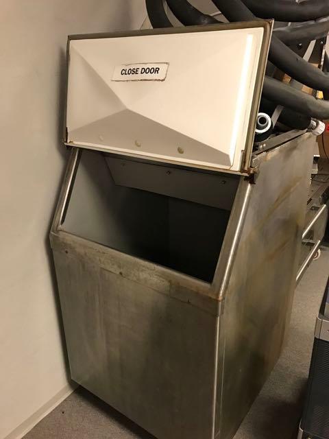 Scotsman Ice Bin MOD. BH550S-C; SER. #: 403327-11R