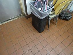 HD TRASH CANS (X7)