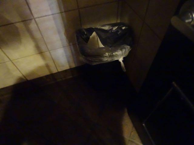 HD TRASH CANS (X7)