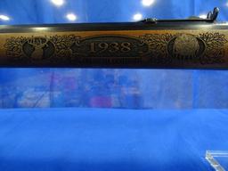 HARTFORD OKLAHOMA CENTENNIAL .45 COLT LEVER ACTION RIFLE W/COMMEMORATIVE CASE & KNIFE S/N# AM185689