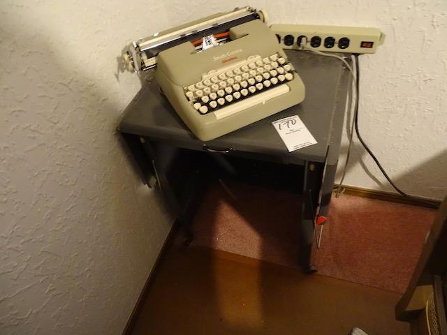 SMITH CORONA ELECTRIC W/FOLDING STAND