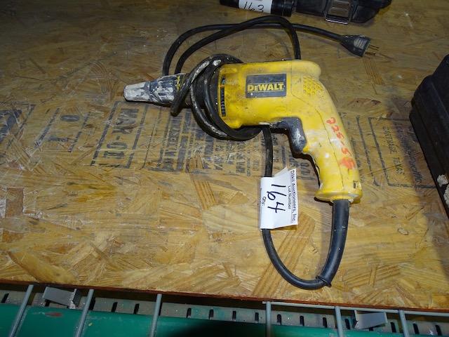DEWALT ELECTRIC VSR DRYWALL SCREWDRIVER