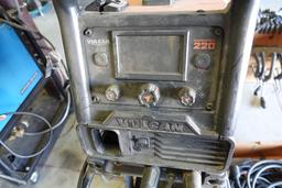 OMNI PRO 220 VULCAN WIRE WELDER W/SPOOL GUN & BOTTLE