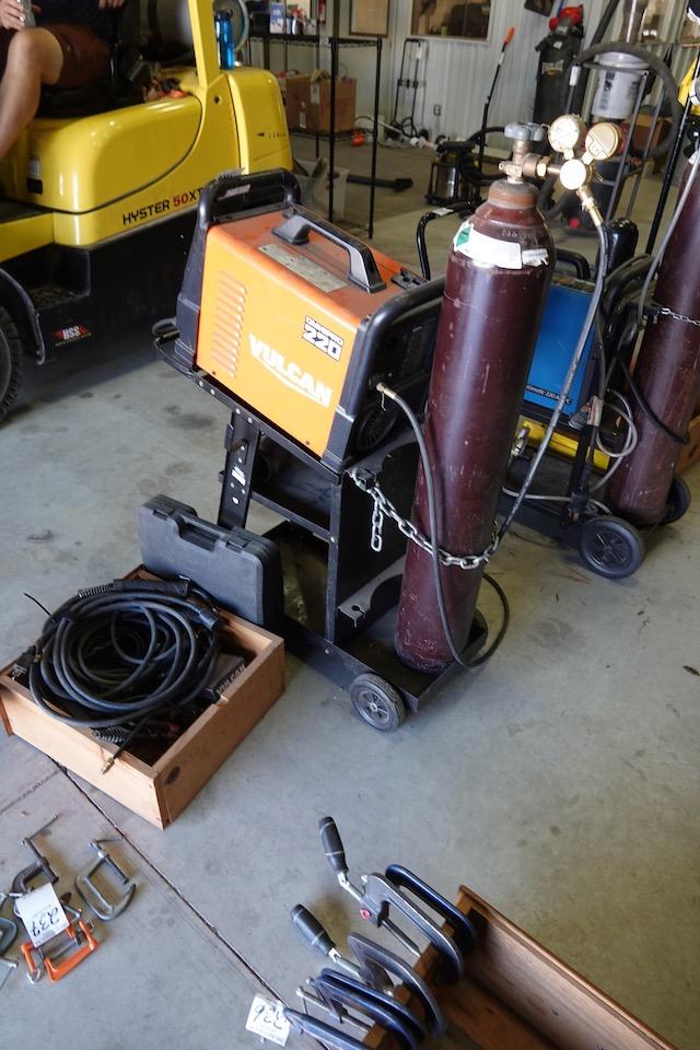 OMNI PRO 220 VULCAN WIRE WELDER W/SPOOL GUN & BOTTLE