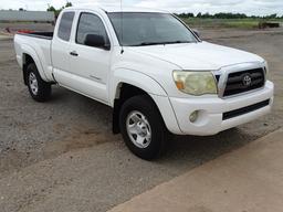 2008 TOYOTA TACOMOA PRE-RUNNER