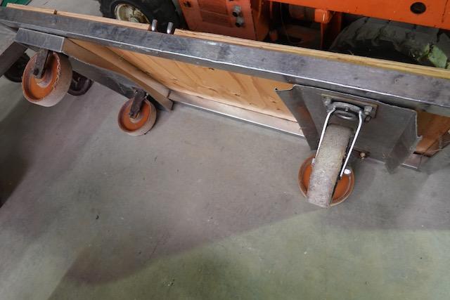 4-WHEEL UTILITY CART W/WOOD