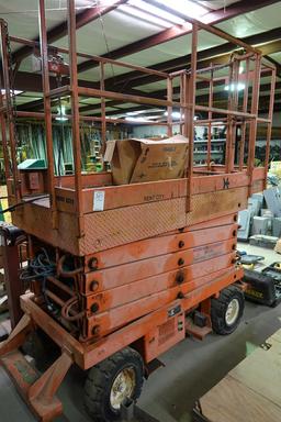 PLATFORM SCISSOR LIFT