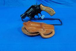 SMITH & WESSON AIRWEIGHT 38 SPL REVOLVER 6-SHOT W/HOLSTER S/N: 12D7114