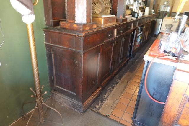 LARGE BAR APPROXIMATELY 20’ LONG W/MIRRORS & LIGHTS