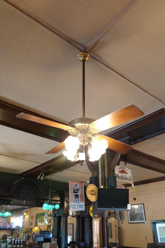 CEILING FANS (X4)