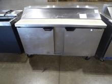 BEVERAGE AIR 2 DOOR SANDWICH PREP STATION MOD: SPE60HC-16