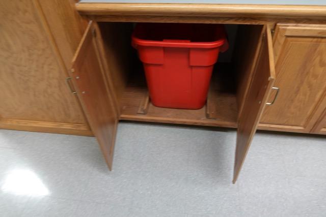 STORAGE COUNTER & CABINETS X1