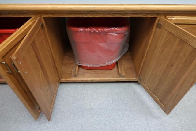 STORAGE COUNTER & CABINETS X1