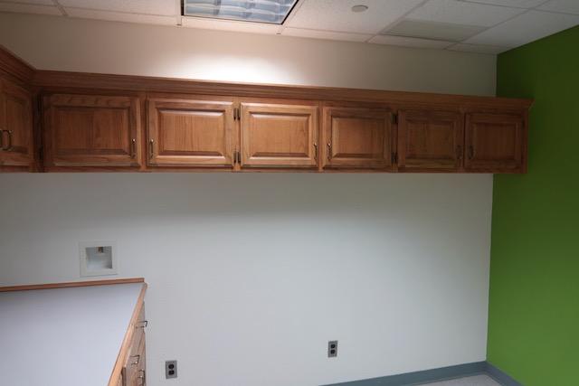 STORAGE COUNTER & CABINETS X1