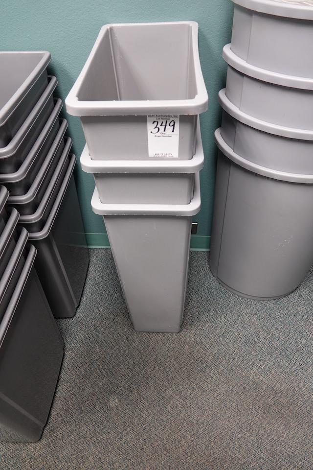 TRASH CANS (X3)