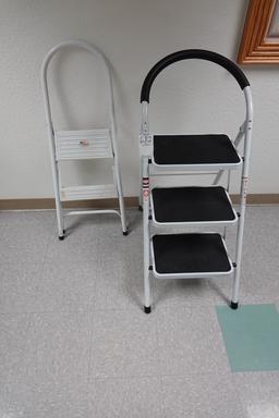 STEP LADDERS (X2)