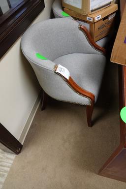 CHAIRS (X2)