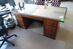 DESK & CREDENZA X1