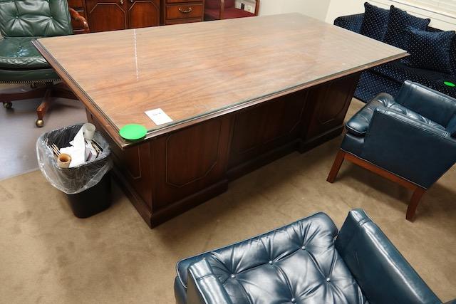 OFFICE DESK