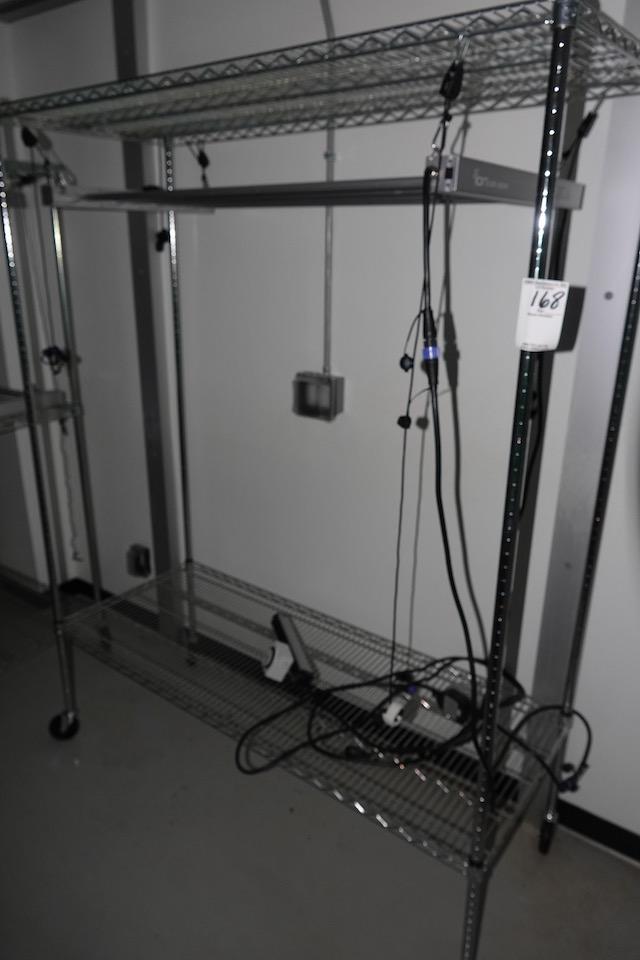 ROLLING METRO SHELF W/GROW LIGHT