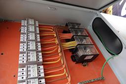 ELECTRIC BOX W/LUG MOUNTS & BREAKERS (X6)