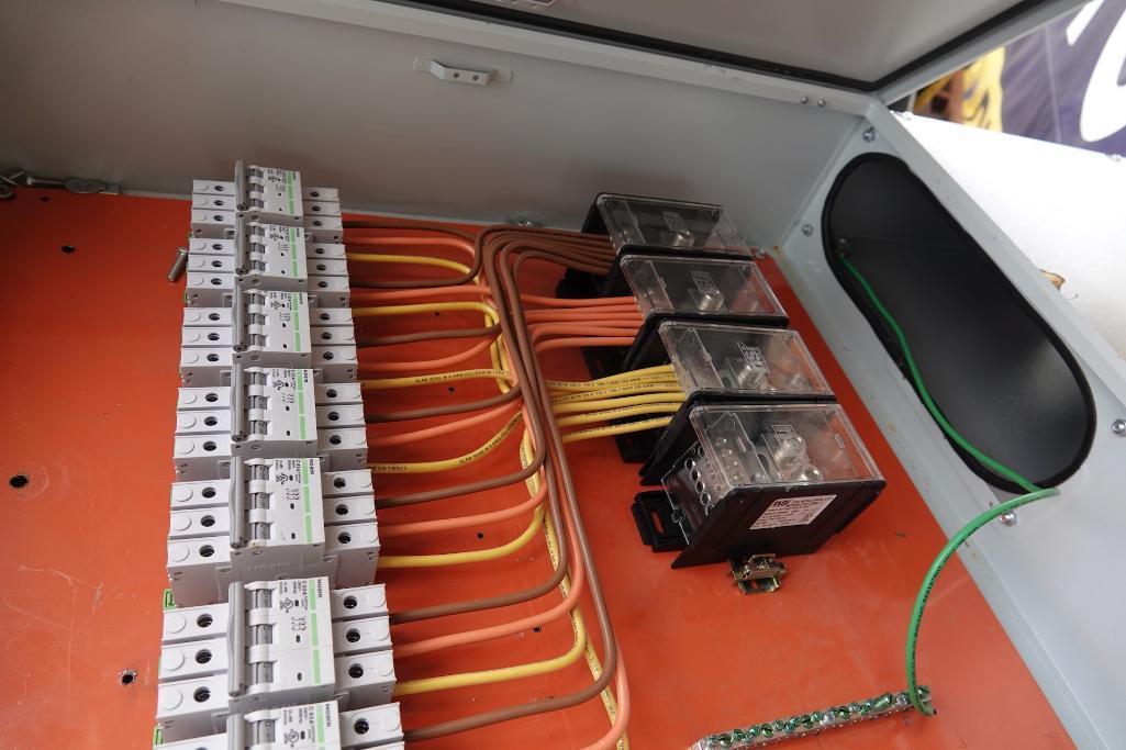 ELECTRIC BOX W/LUG MOUNTS & BREAKERS (X6)