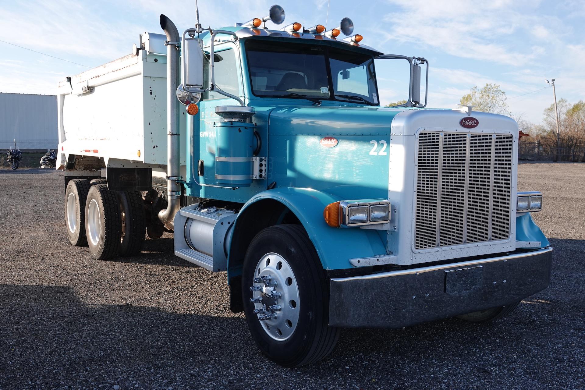 2005 PETERBILT 379