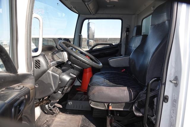 2017 HINO 338 BOX