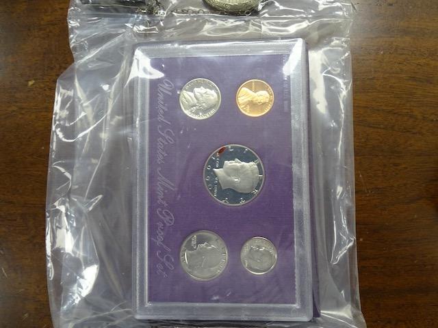 1 $5 DOLLAR 1988 SPACE SHUTTLE COIN 1 US MINT 1990 PROOF SET 91 CENT,