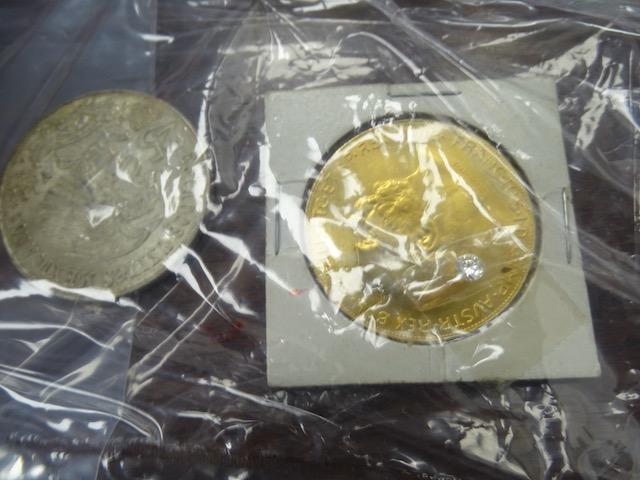 1 GOLD/SILVER COLOR POCKET WATCH,