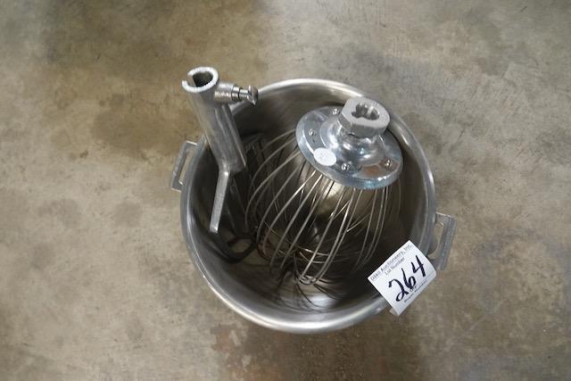 12 QT WHIP, BEATER & BOWL (X3)